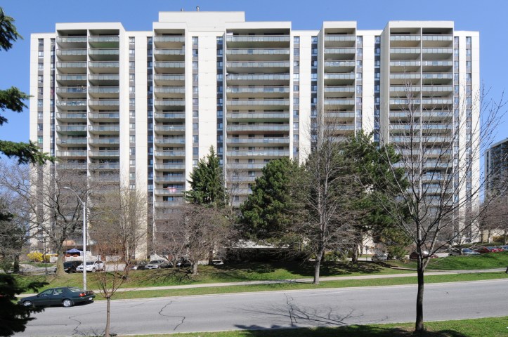 260 Seneca Hill for Sale