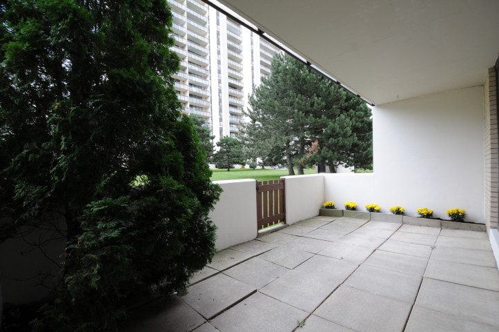 177 Linus Rd Condo For sale by Nikolay Klyushkin