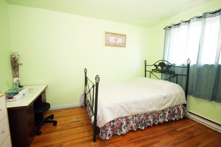 9 Liszt Gate Unit 509 for sale by Nikolay KLyushkin