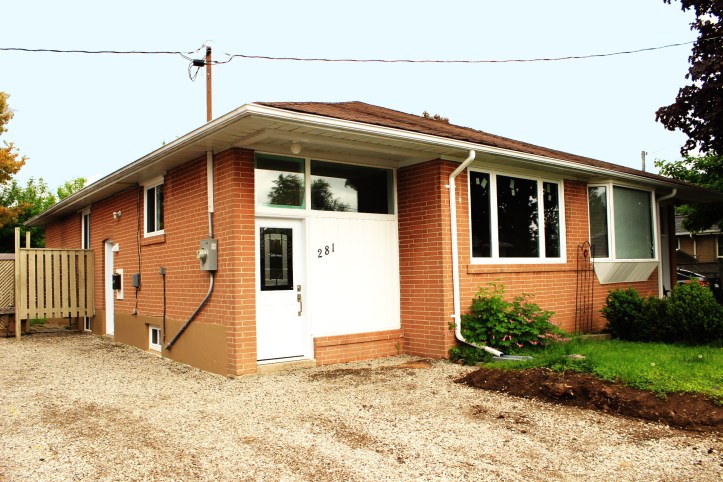 HOMES IN nEWMARKET FOR SALE