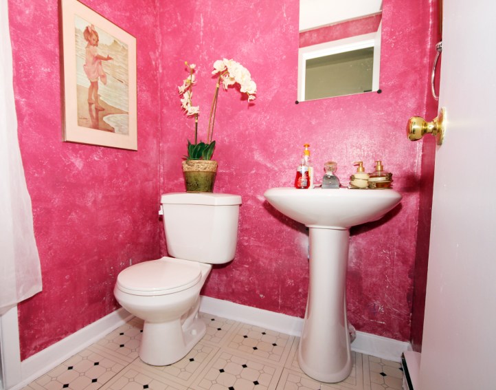 9 Liszt Gate Unit 509 for sale by Nikolay KLyushkin