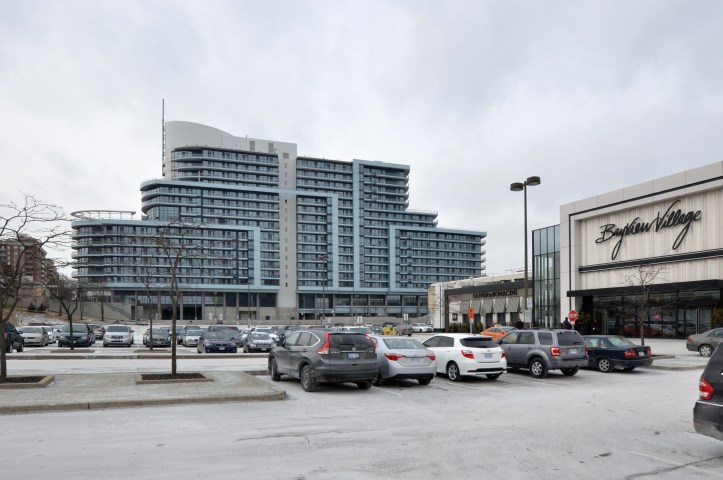 2885 Bayview Ave for sale by Nikolay KLyushkin